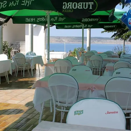 Triple Starigrad 3335e